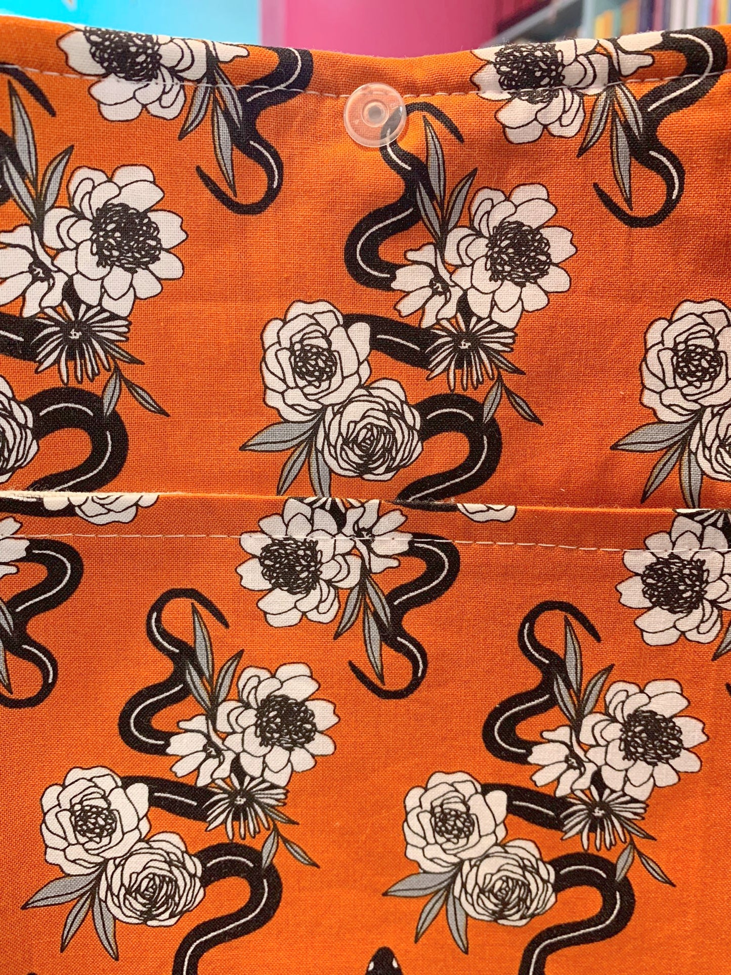 Book Cover Taglia M Slithering Snakes