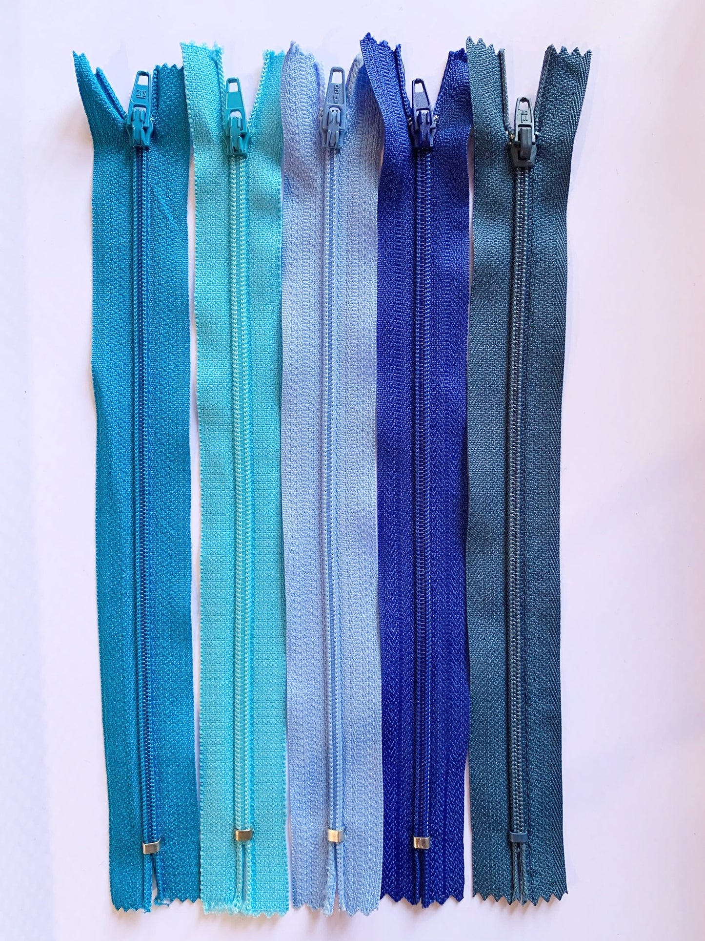 Set Cernierine Colori Assortiti Cm 20