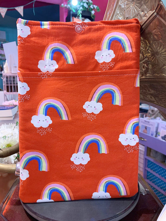 Book Cover Taglia M Whatever The Weather Cloud Red Papercut Rainbows