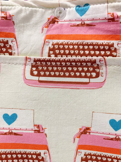 Book Cover Taglia S Typewriters Buttercream